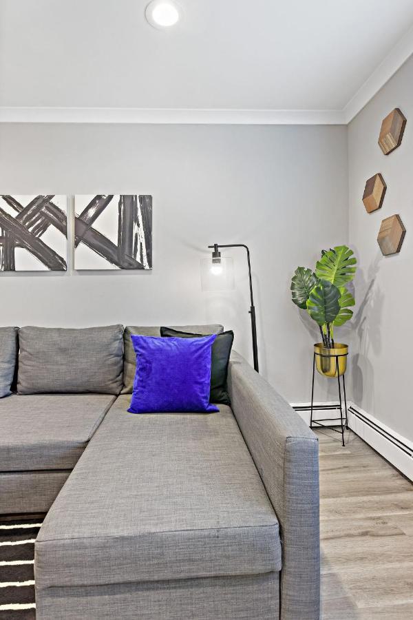 Sophisticated Studio Apartment With Modern Kitchen - Oakdale Od2 Rep Chicago Exterior photo