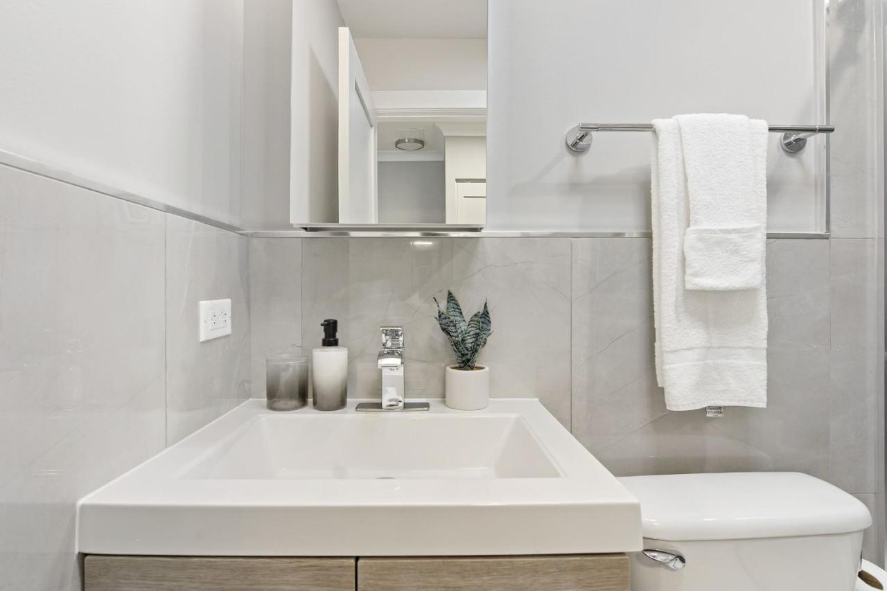 Sophisticated Studio Apartment With Modern Kitchen - Oakdale Od2 Rep Chicago Exterior photo