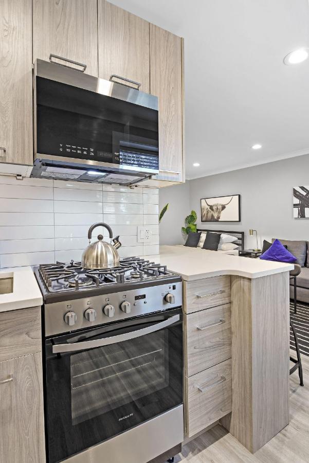 Sophisticated Studio Apartment With Modern Kitchen - Oakdale Od2 Rep Chicago Exterior photo